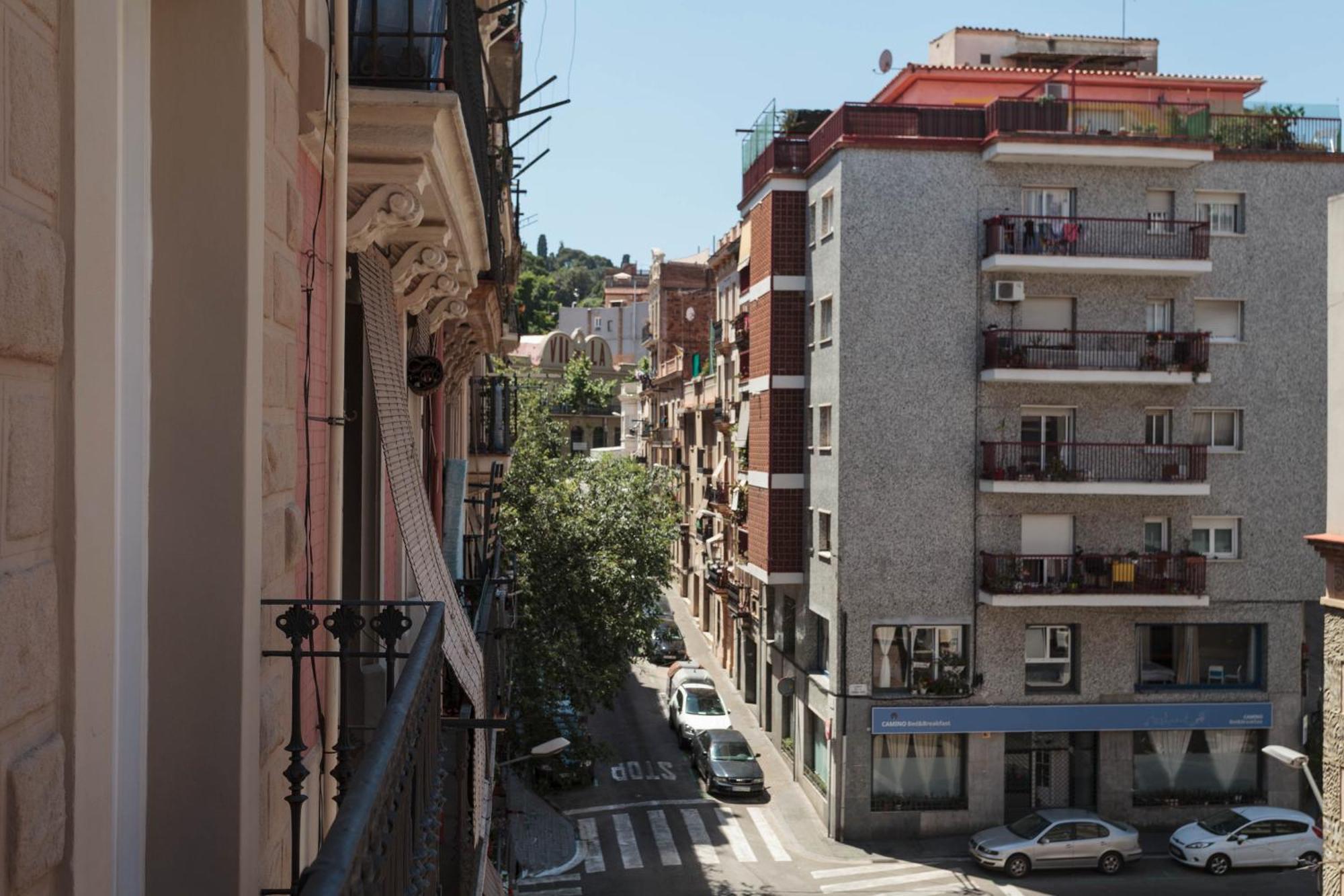 City Center Two Bedrooms Apartment, In A 1870'S Full Renewed Building — Photos 3